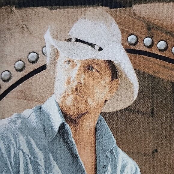 Trace Adkins T Shirt Adult Medium Cowboys Back In Town Concert Tee 2010 Made USA - Picture 3 of 14